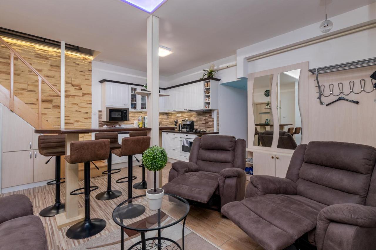 Fireworks Rakoczi - Free Parking - 3 Bedrooms - 2 Bathrooms Budapeste